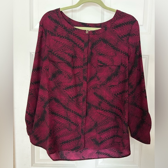 Anne Klein Tops - Anne Klein Black and Cabernet Blouse XL - EUC